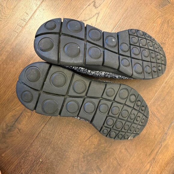 Bernie Mev Comfi Womens Black & White Woven Slip-On Sandals - Size 39 EU - Picture 6 of 7